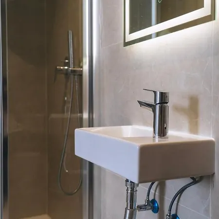 The Valley Collection - A21 Xagħra