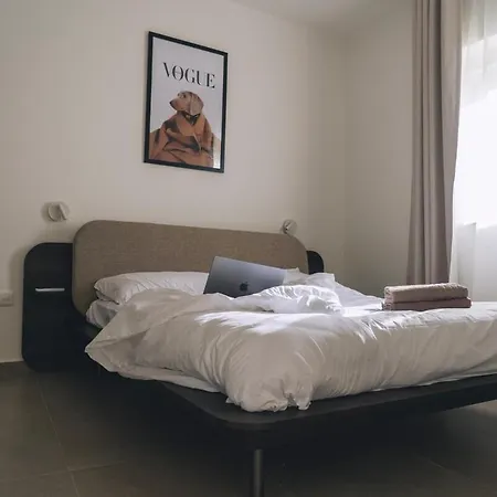 The Valley Collection - A21 Xagħra