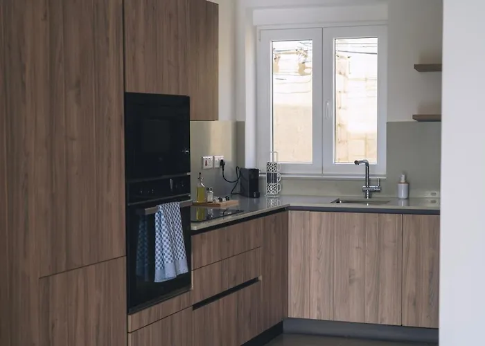 The Valley Collection - A21 Xagħra