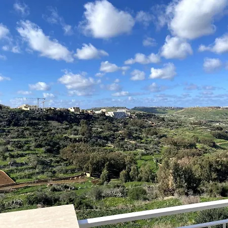 The Valley Collection - A21 דירה *